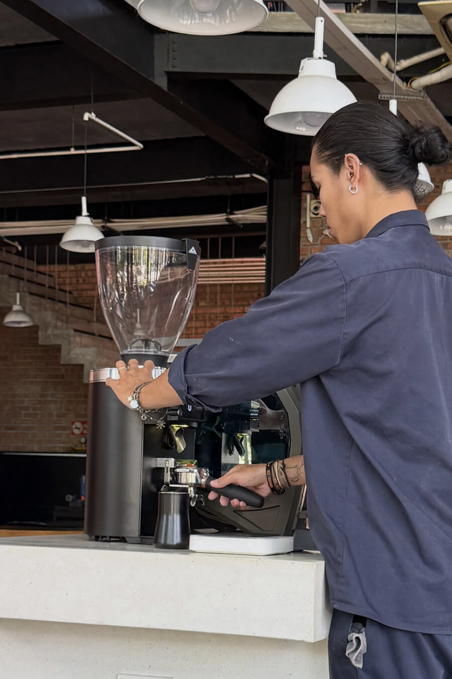 Dans un coffee shop au Vietnam