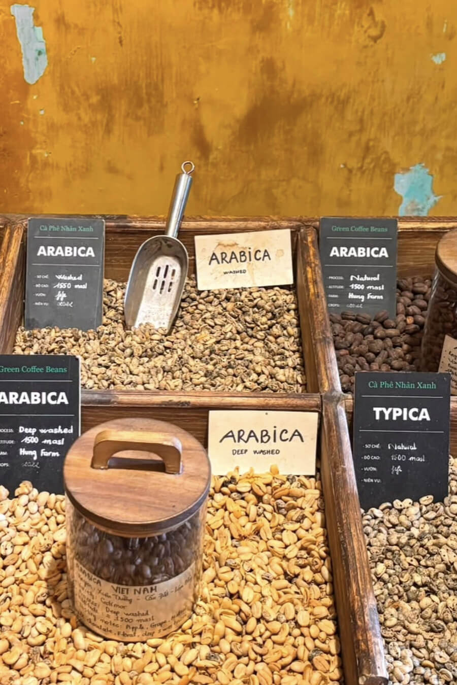 Choix de café dans une boutique au Vietnam